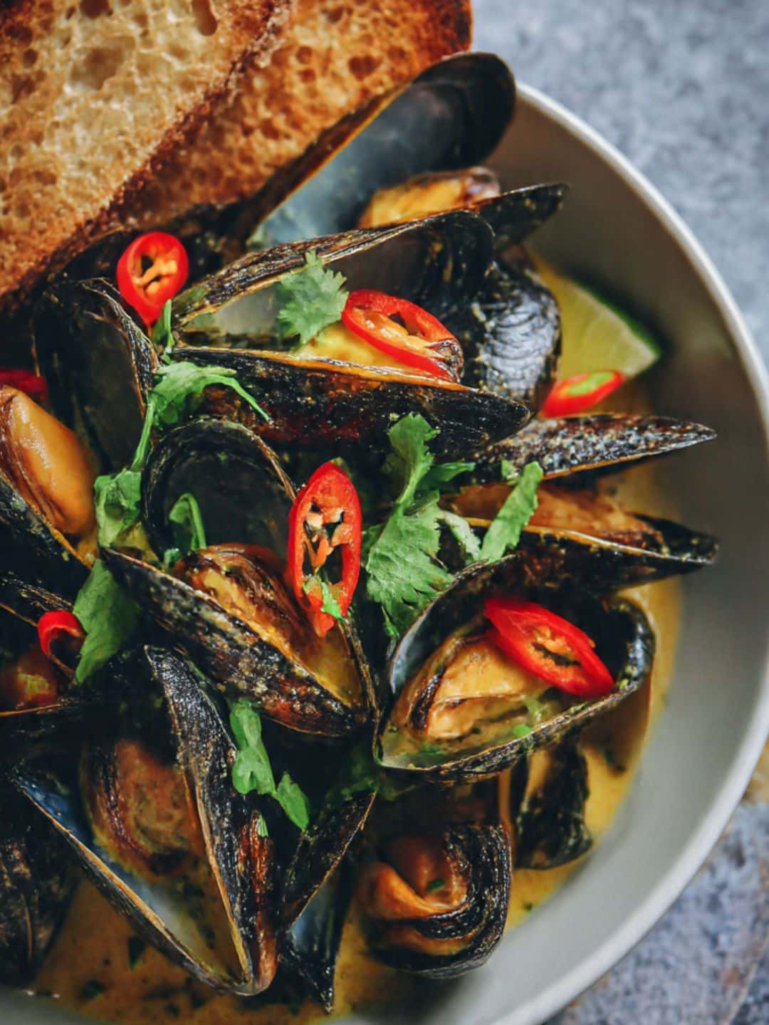 Thai Coconut Curry Mussels